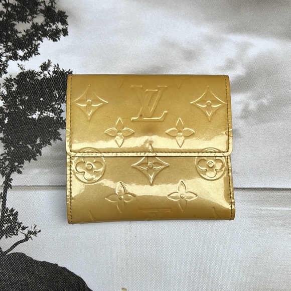 Authenticated Louis Vuitton monogram vernis wallet - LV wallet - Designer wallet - Picture 4 of 17